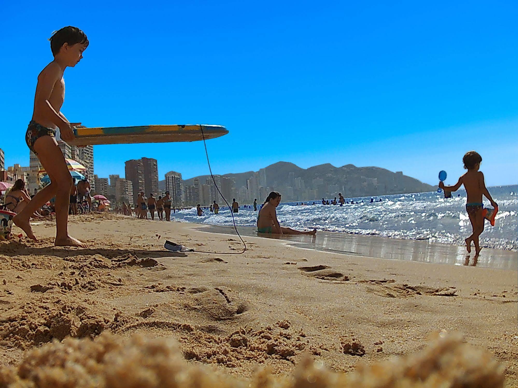 Arenales Playa By Mar Holidays อาเรนาเลส เดล ซอล ภายนอก รูปภาพ